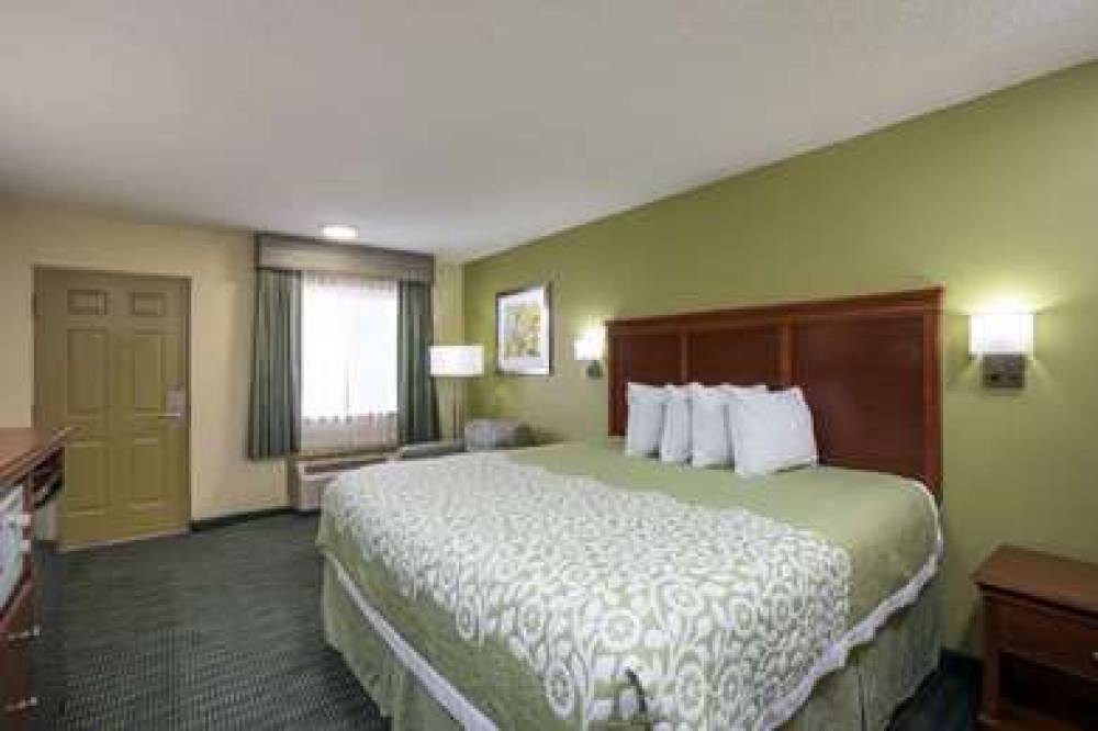 DAYS SUITES BIG SPRING 3