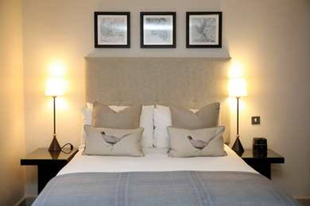 DE VERE LATIMER ESTATE 3