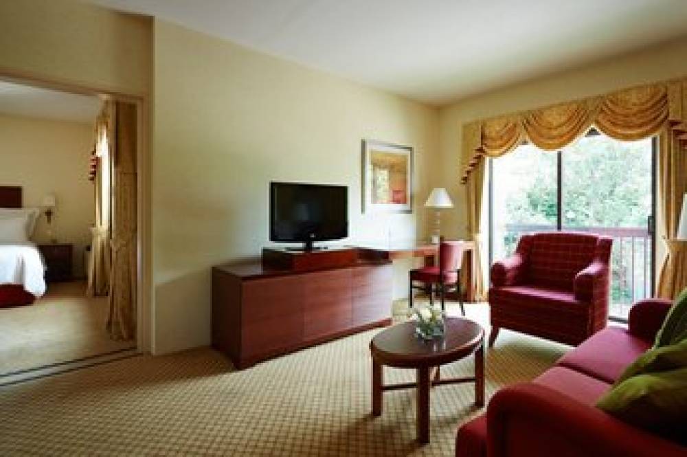 DELTA BY MARRIOTT CHESHUNT 5