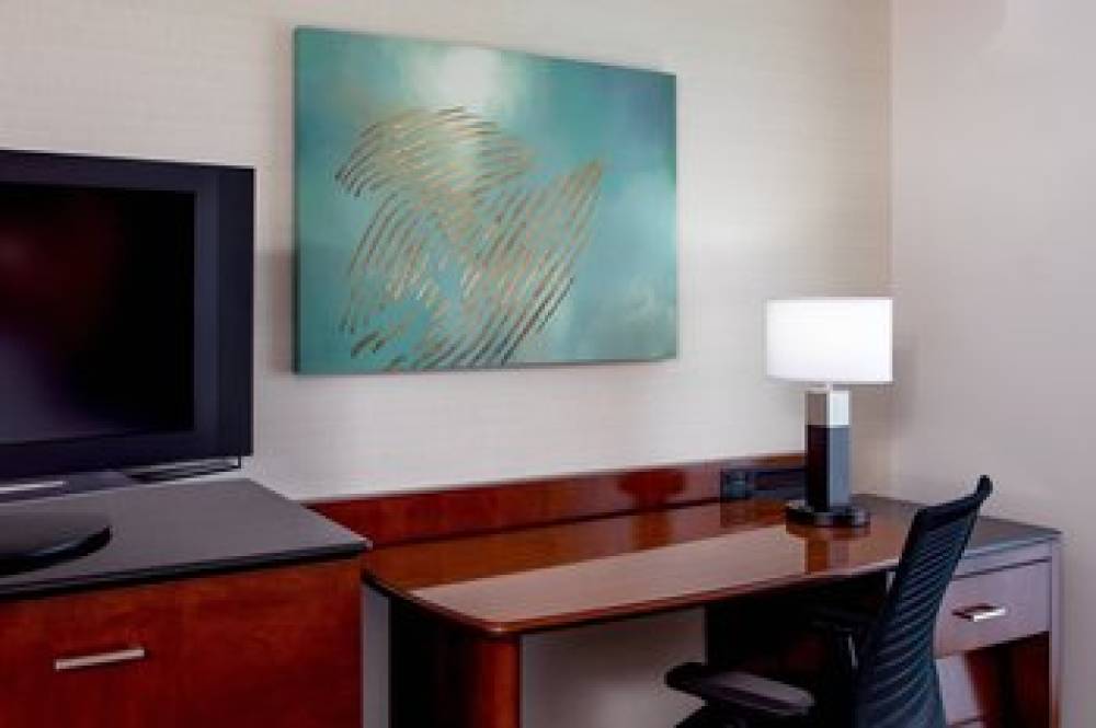 Delta Hotels By Marriott Chesapeake Norfolk 8