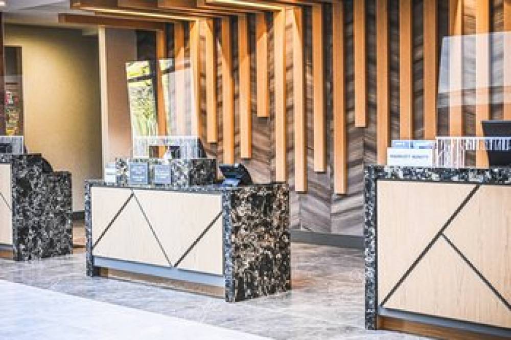 Delta Hotels By Marriott Cincinnati Sharonville 4