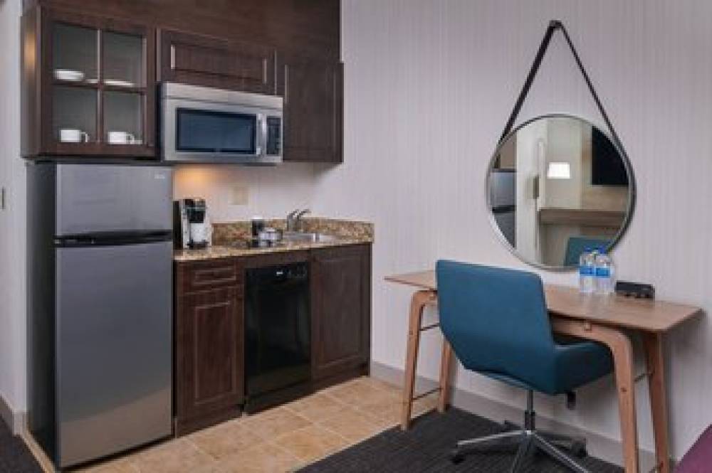 Delta Hotels By Marriott Detroit Novi 9