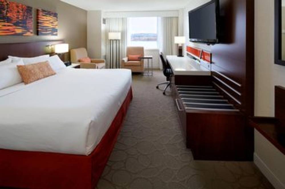 Delta Hotels By Marriott Fredericton 8