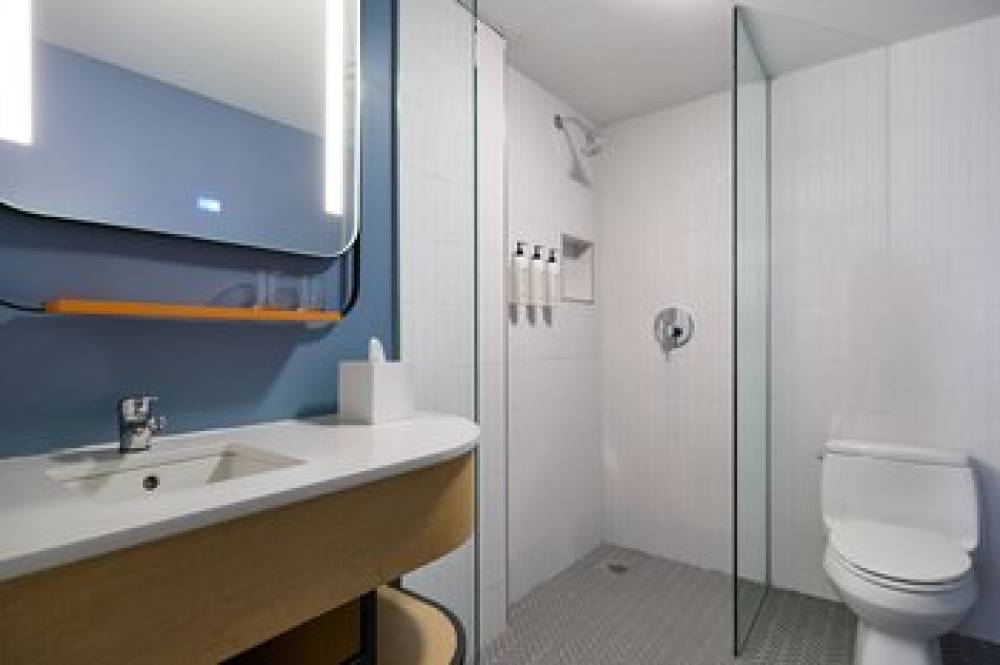 DELTA HOTELS NEW YORK TIMES SQUARE 9