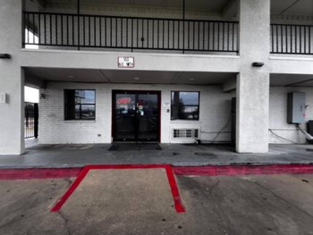 Deluxe Inn Motel By Oyo Grand