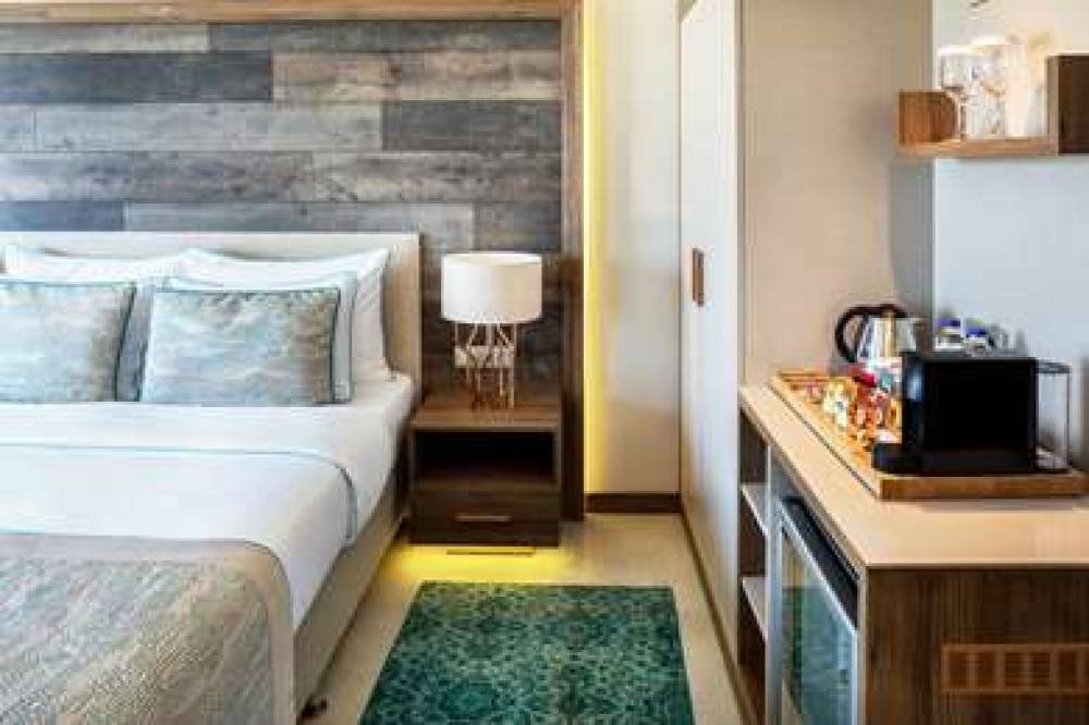 DESIGN PLUS SEYA BEACH HOTEL 4