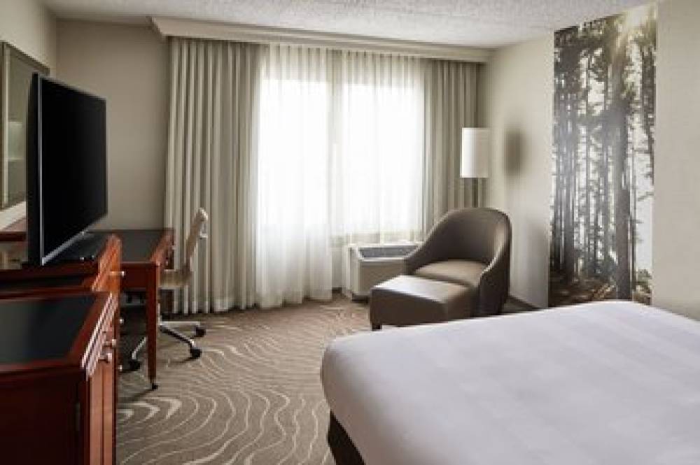 Detroit Metro Airport Marriott 6