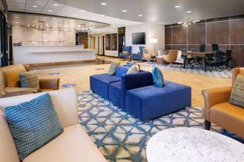 DOUBLETREE BY HILTON ANN ARBOR NORT 7