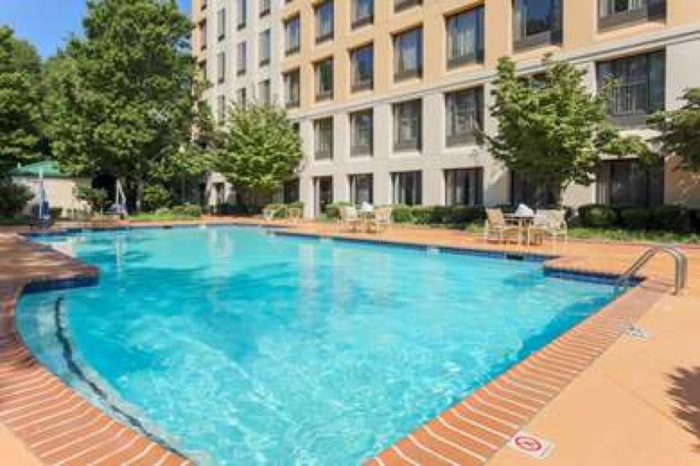 DoubleTree By Hilton Atlanta-Airport 5
