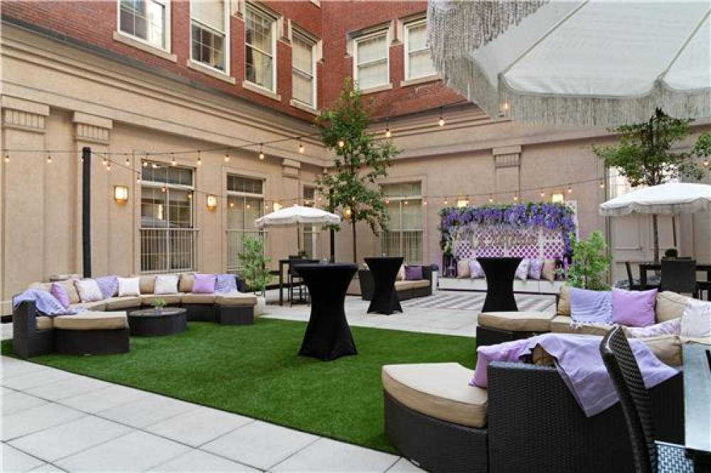 Doubletree By Hilton Boston Downtown