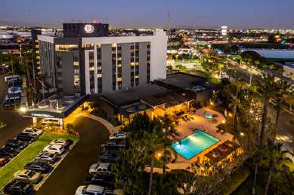 DoubleTree By Hilton Carson, CA 3