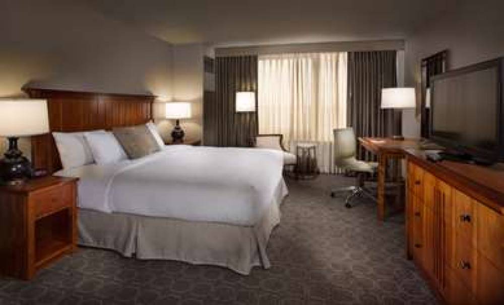 DoubleTree By Hilton Chicago Oakbrook 4