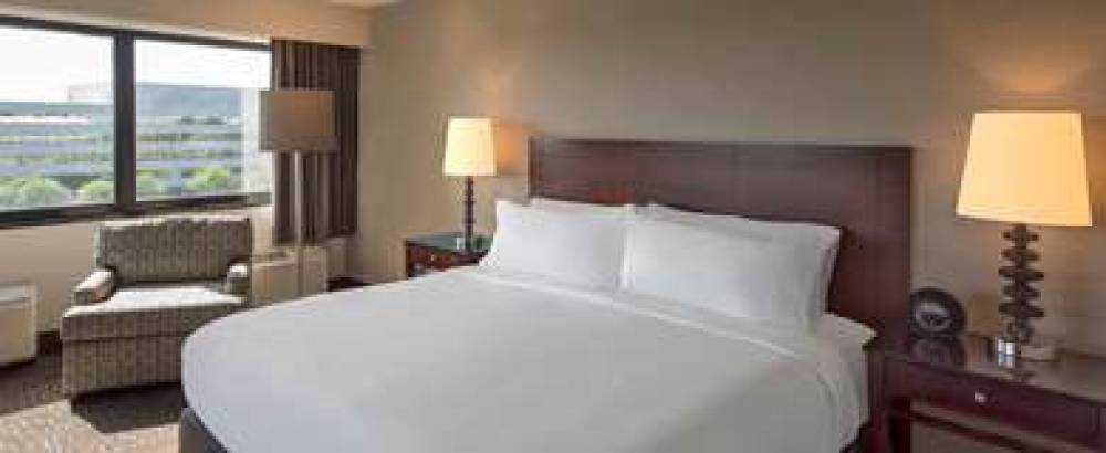 DoubleTree By Hilton Chicago/Schaumburg 8