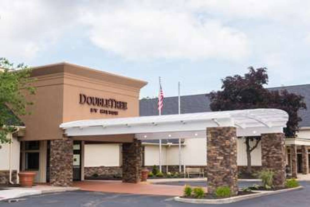 Doubletree By Hilton Cleveland West