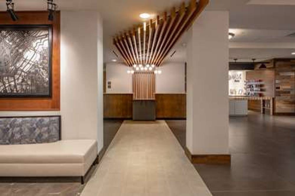 DoubleTree By Hilton Dallas-Farmers Branch, TX 4