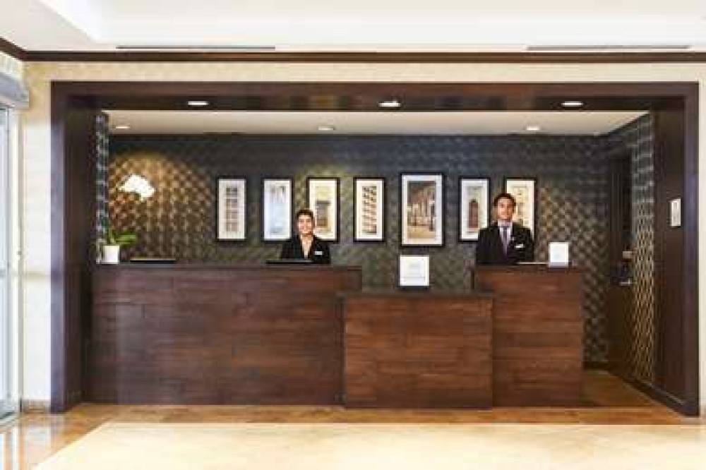 DoubleTree By Hilton Dallas Market Center 3