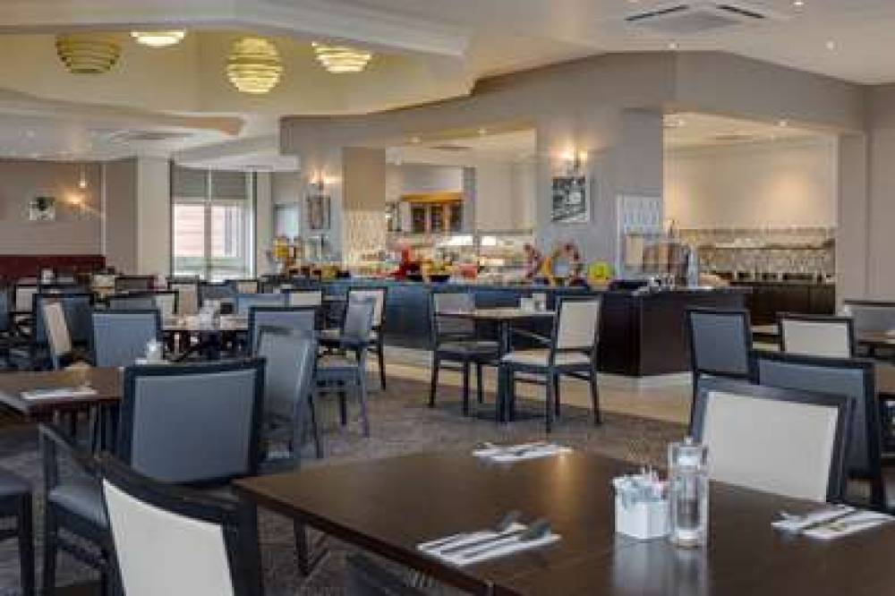 DOUBLETREE BY HILTON DARTFORD BRIDG 8