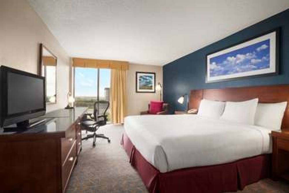 DoubleTree By Hilton DFW Airport North 1