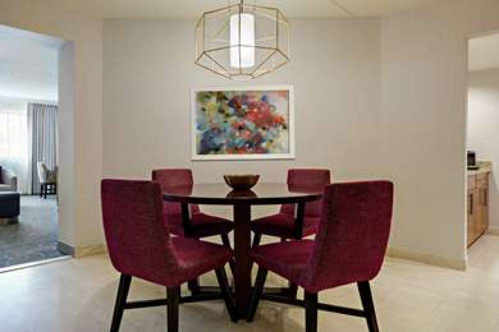 DOUBLETREE BY HILTON FAIRFIELD 6