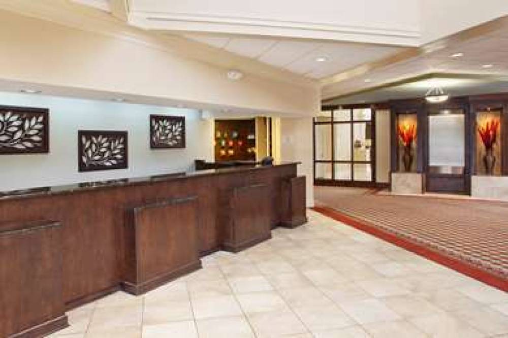 DoubleTree By Hilton Fayetteville 4