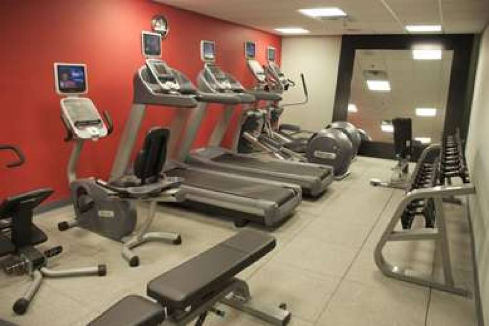 DoubleTree By Hilton Fayetteville 10