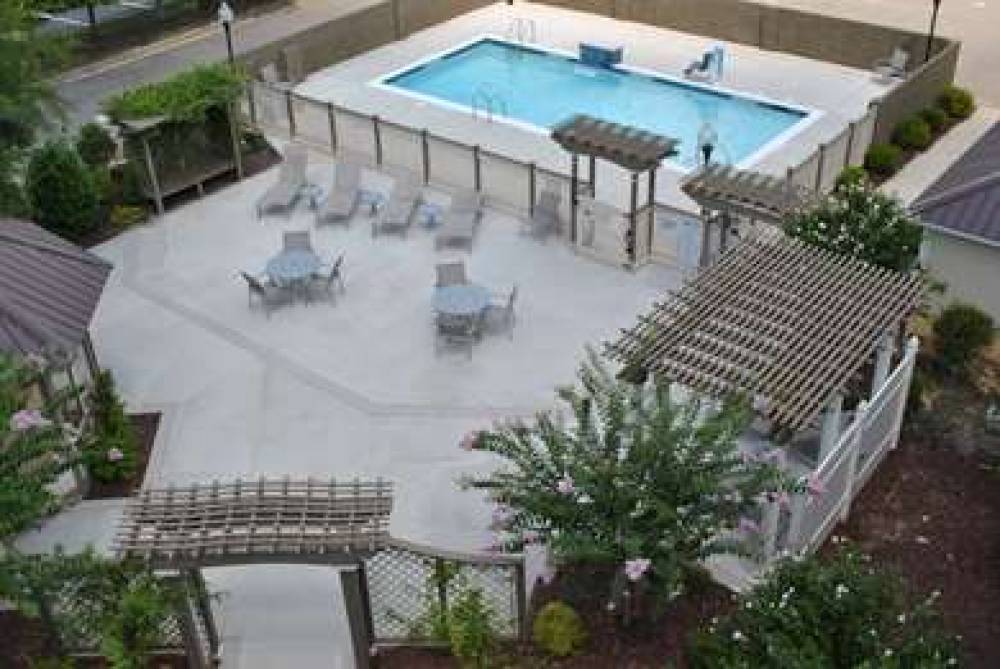 DoubleTree By Hilton Fayetteville 1