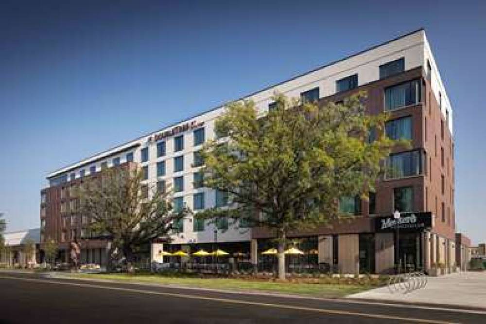 Doubletree By Hilton Greeley