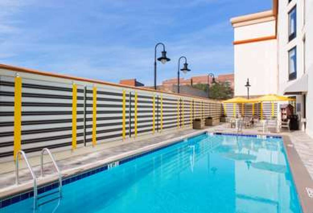 DoubleTree By Hilton Hotel Savannah Historic Dist 9