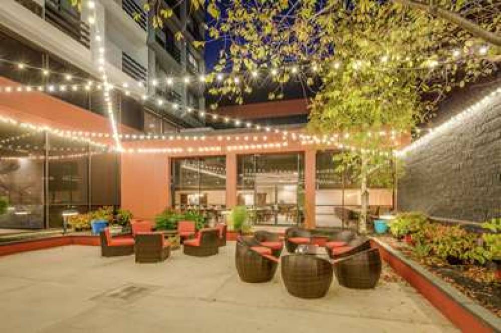 Doubletree By Hilton Huntington