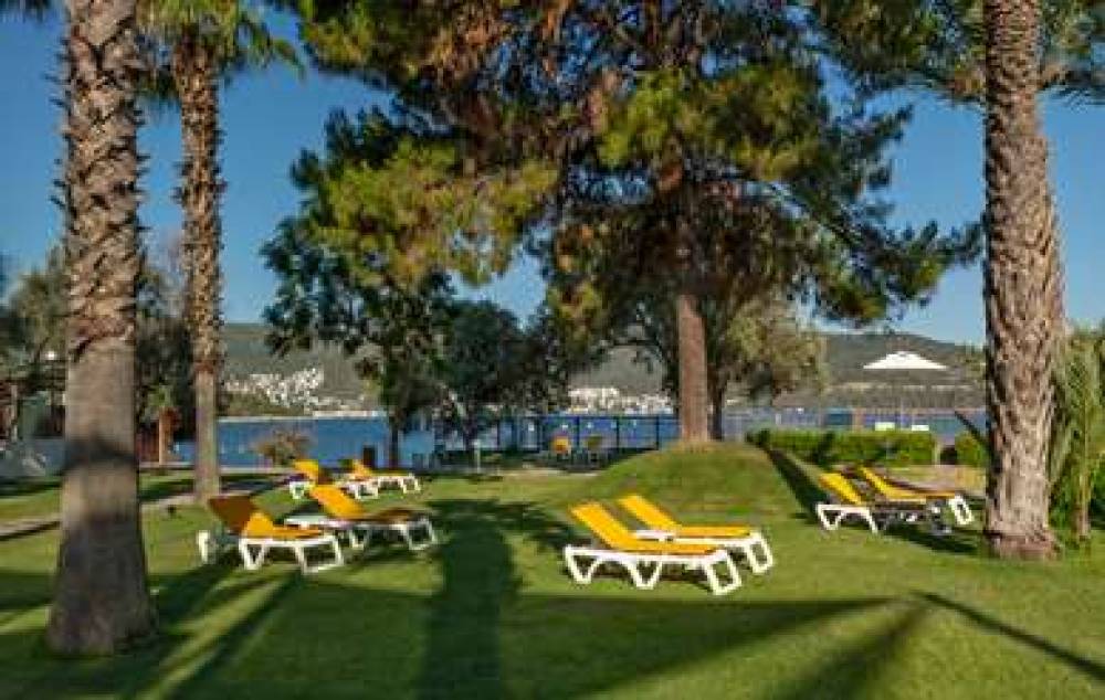 DOUBLETREE BY HILTON ISIL CLUB 6