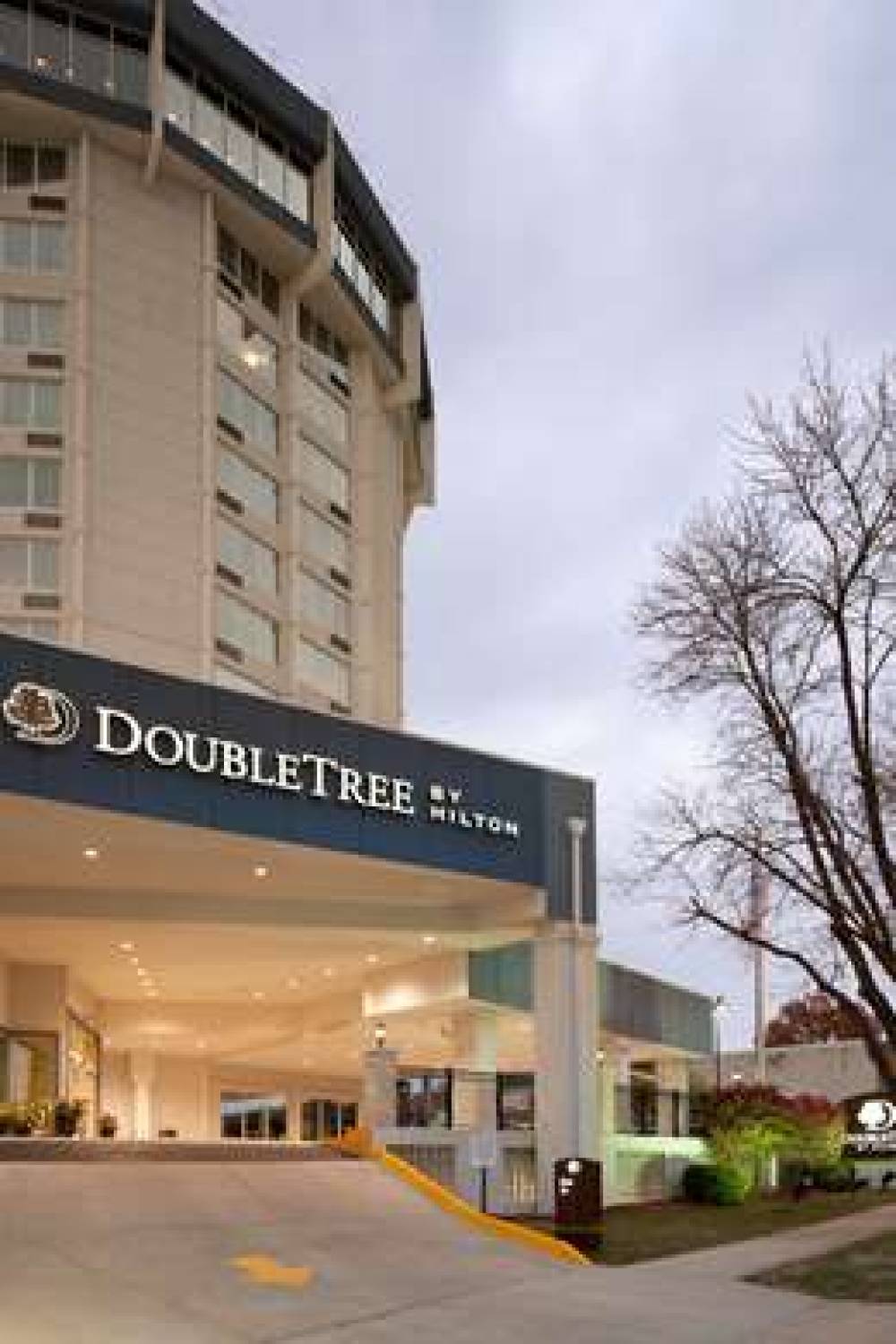 DoubleTree By Hilton Jefferson City 3