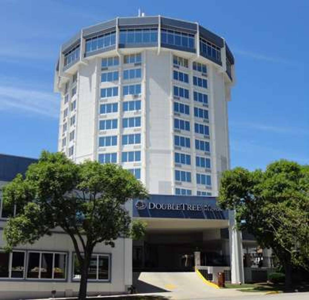 DoubleTree By Hilton Jefferson City 2