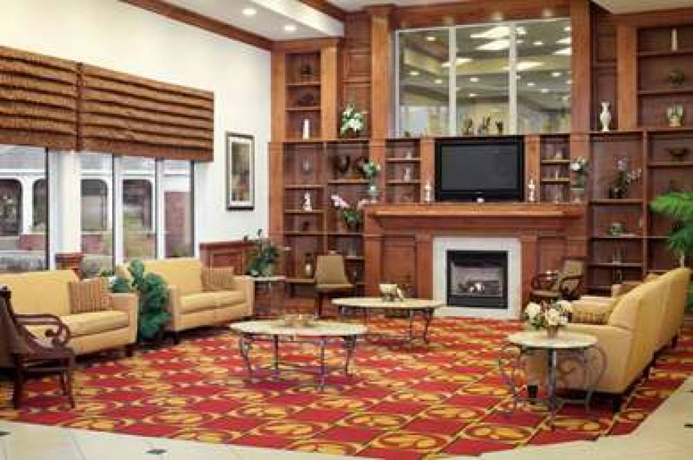 DoubleTree By Hilton Jefferson City 5