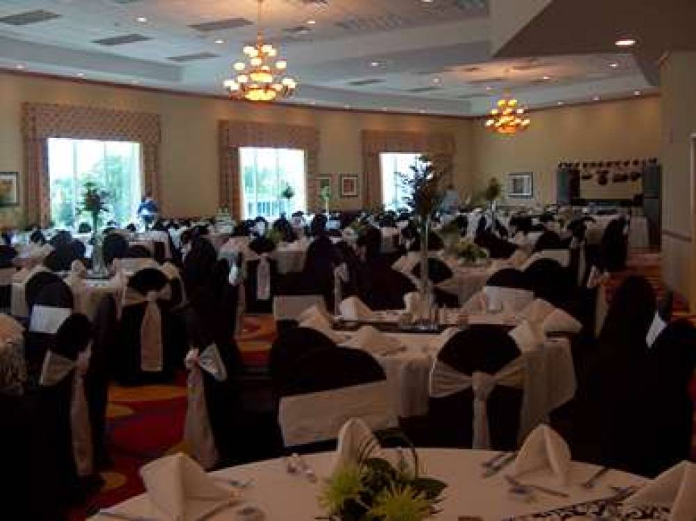 DoubleTree By Hilton Jefferson City 8