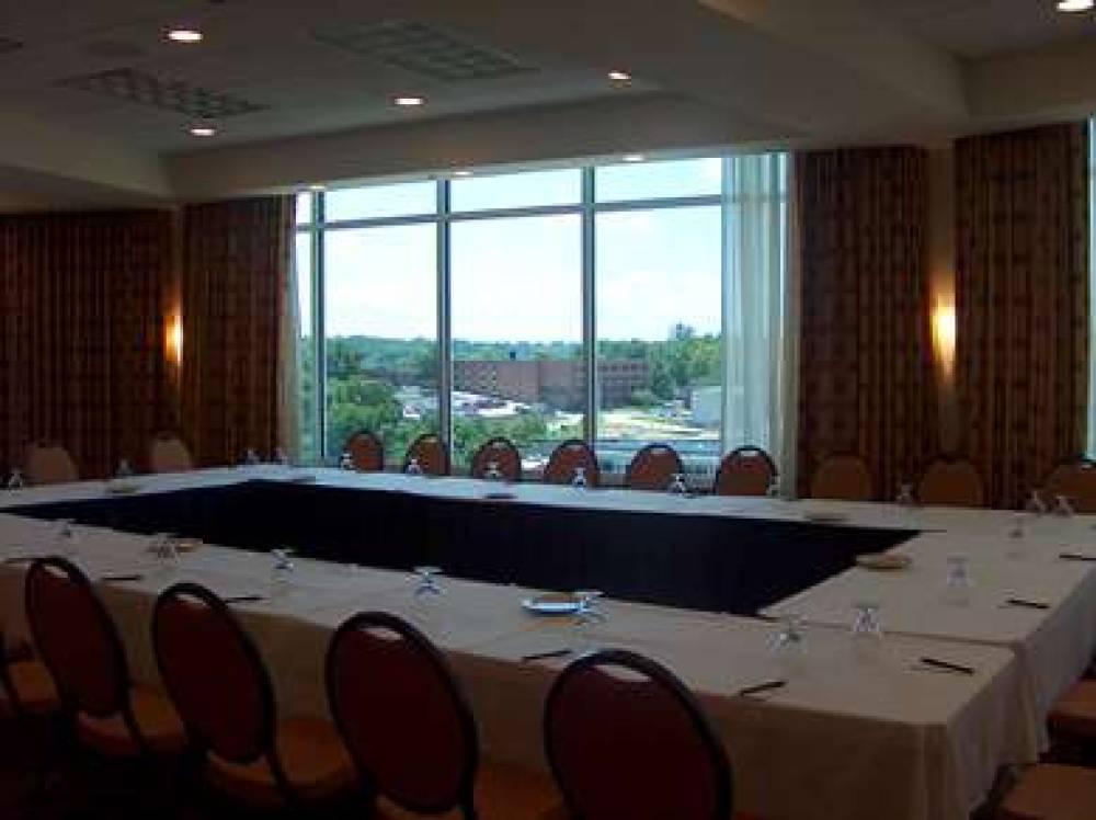 DoubleTree By Hilton Jefferson City 7