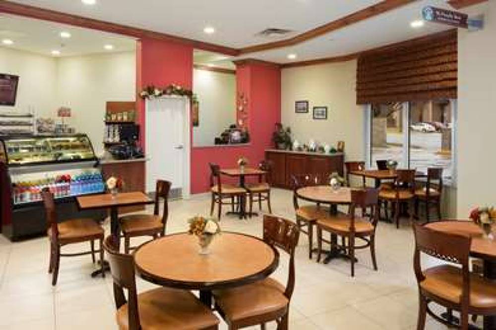 DoubleTree By Hilton Jefferson City 9