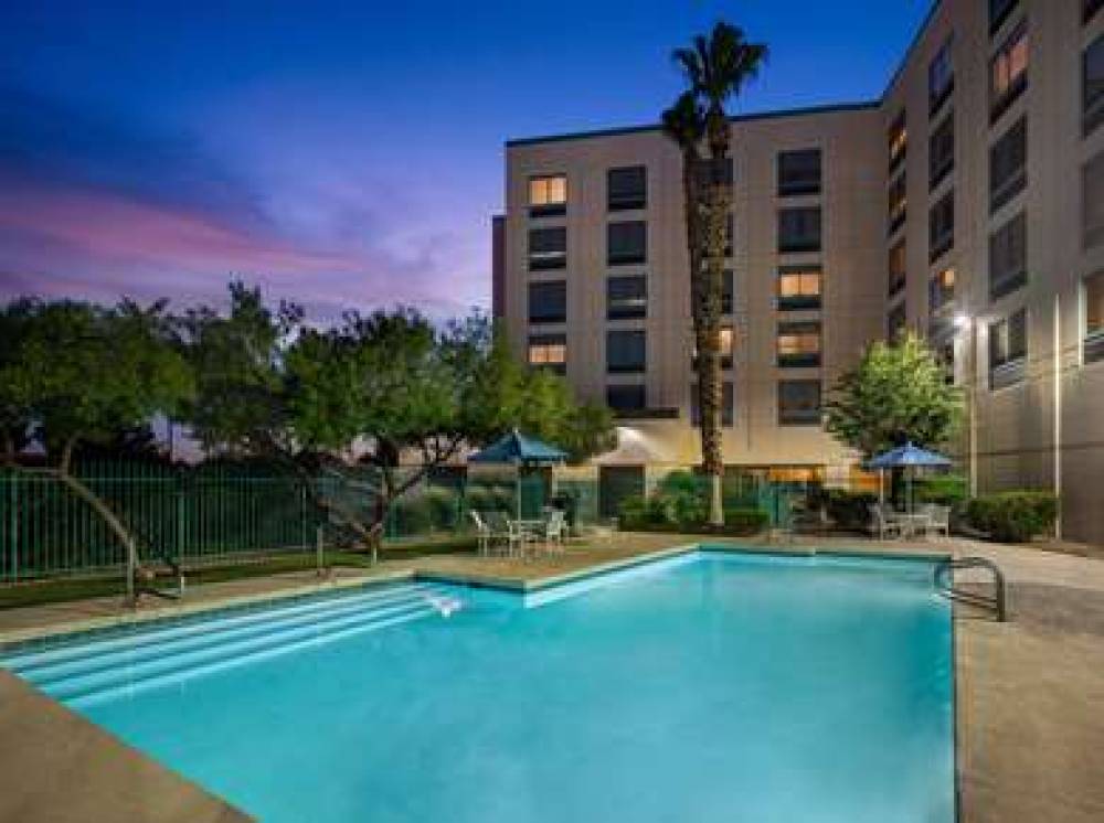 DoubleTree By Hilton Las Vegas Airport 8