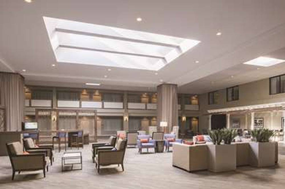 DOUBLETREE BY HILTON LAUREL 8