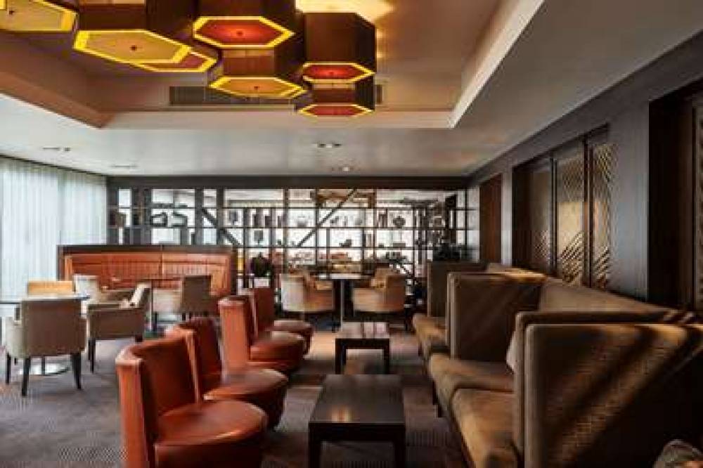 DOUBLETREE BY HILTON LONDON EALING 4