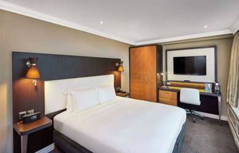 DOUBLETREE BY HILTON LONDON - HYDE 5