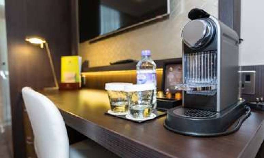 DOUBLETREE BY HILTON LONDON - HYDE 8
