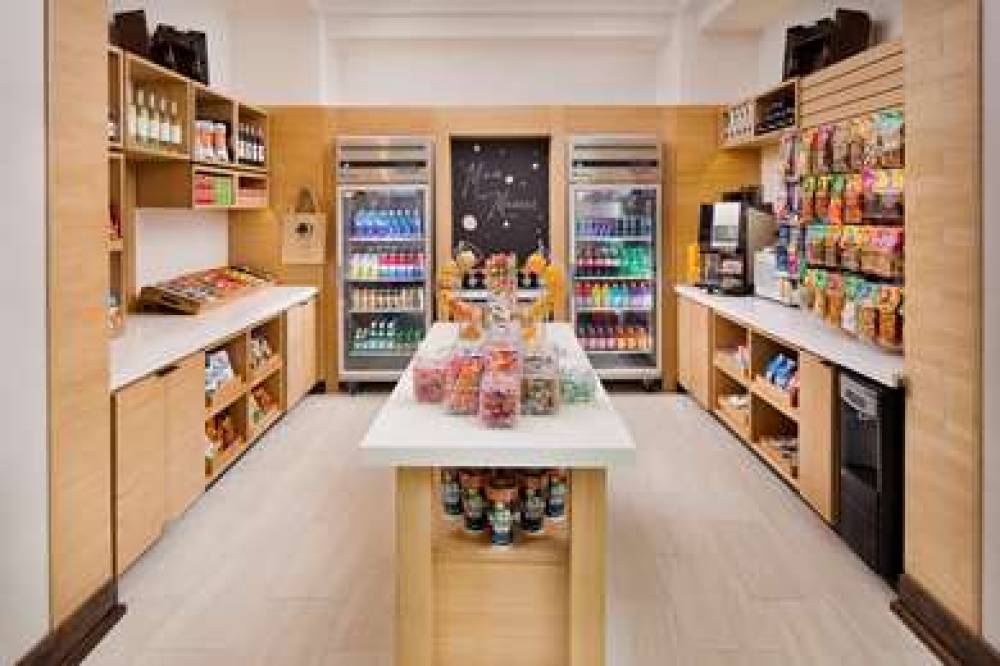 DoubleTree By Hilton Los Angeles - Commerce 9