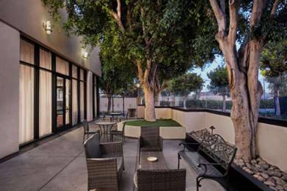 Doubletree By Hilton Los Angeles Norwalk