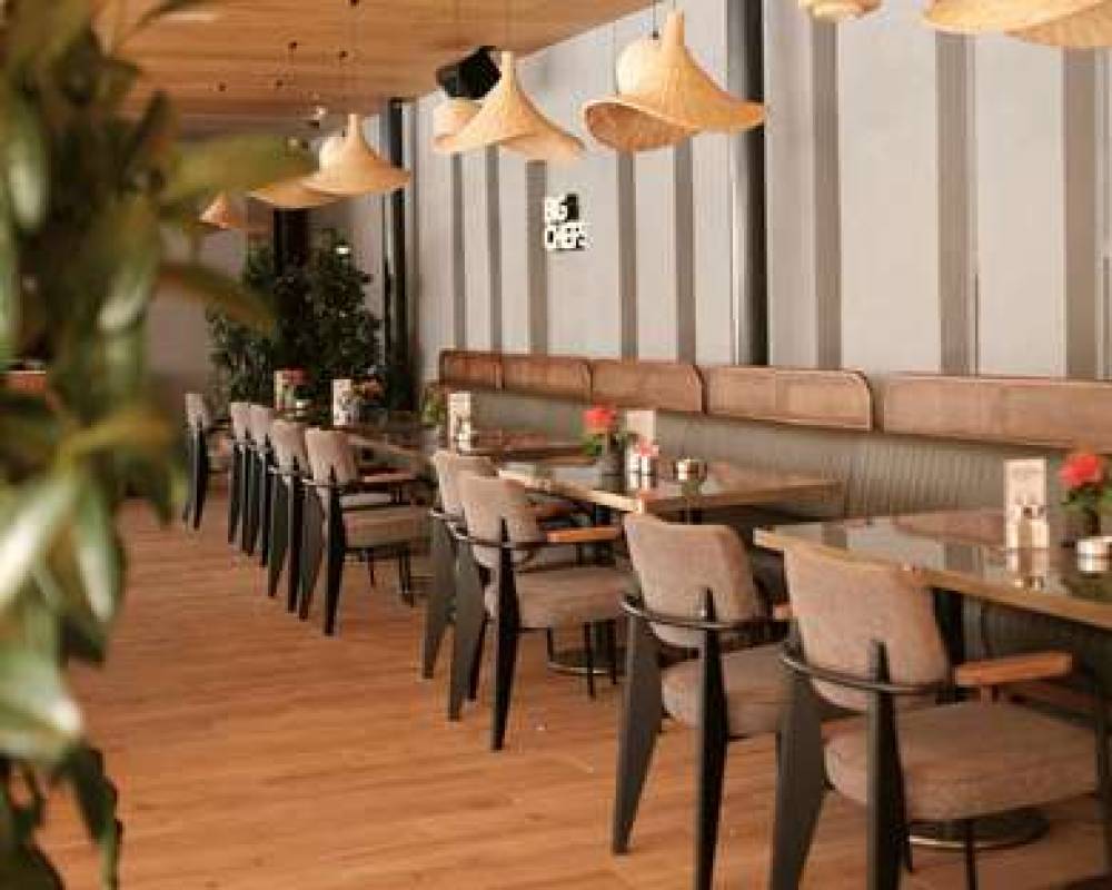 DOUBLETREE BY HILTON MARINA VISTA 9