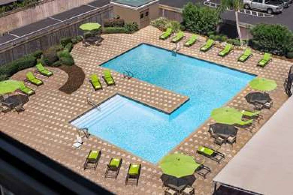 DoubleTree By Hilton New Orleans Airport 4