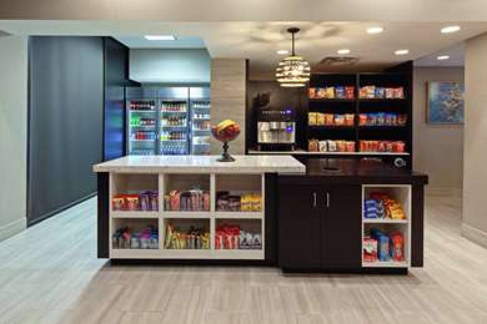 DoubleTree By Hilton New Orleans Airport 9