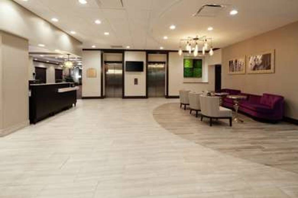 DoubleTree By Hilton New Orleans Airport 6