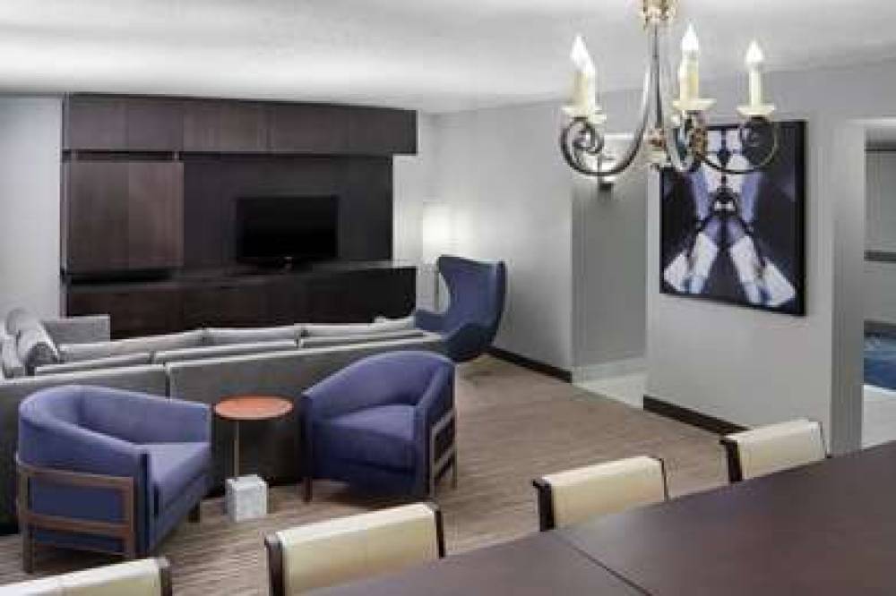 Doubletree By Hilton Newark Airport