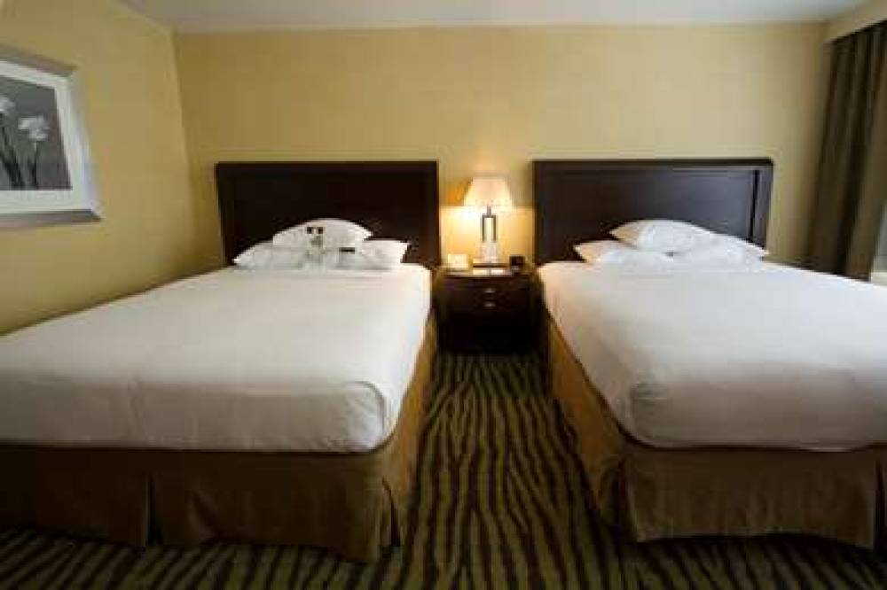 DoubleTree By Hilton Orange County Airport 10