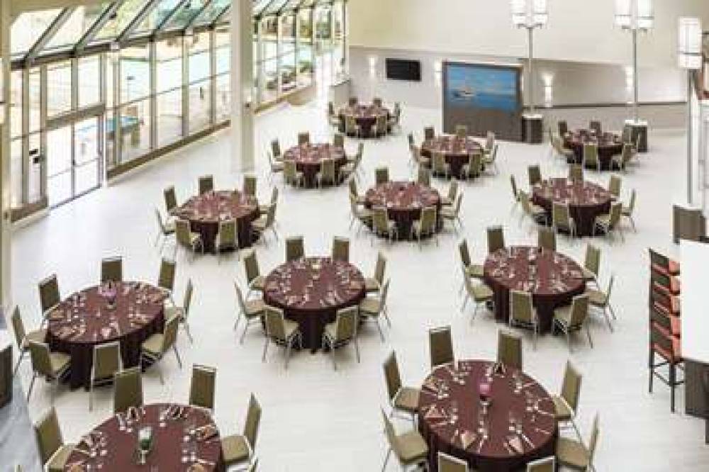 DoubleTree By Hilton Orlando Airport 6